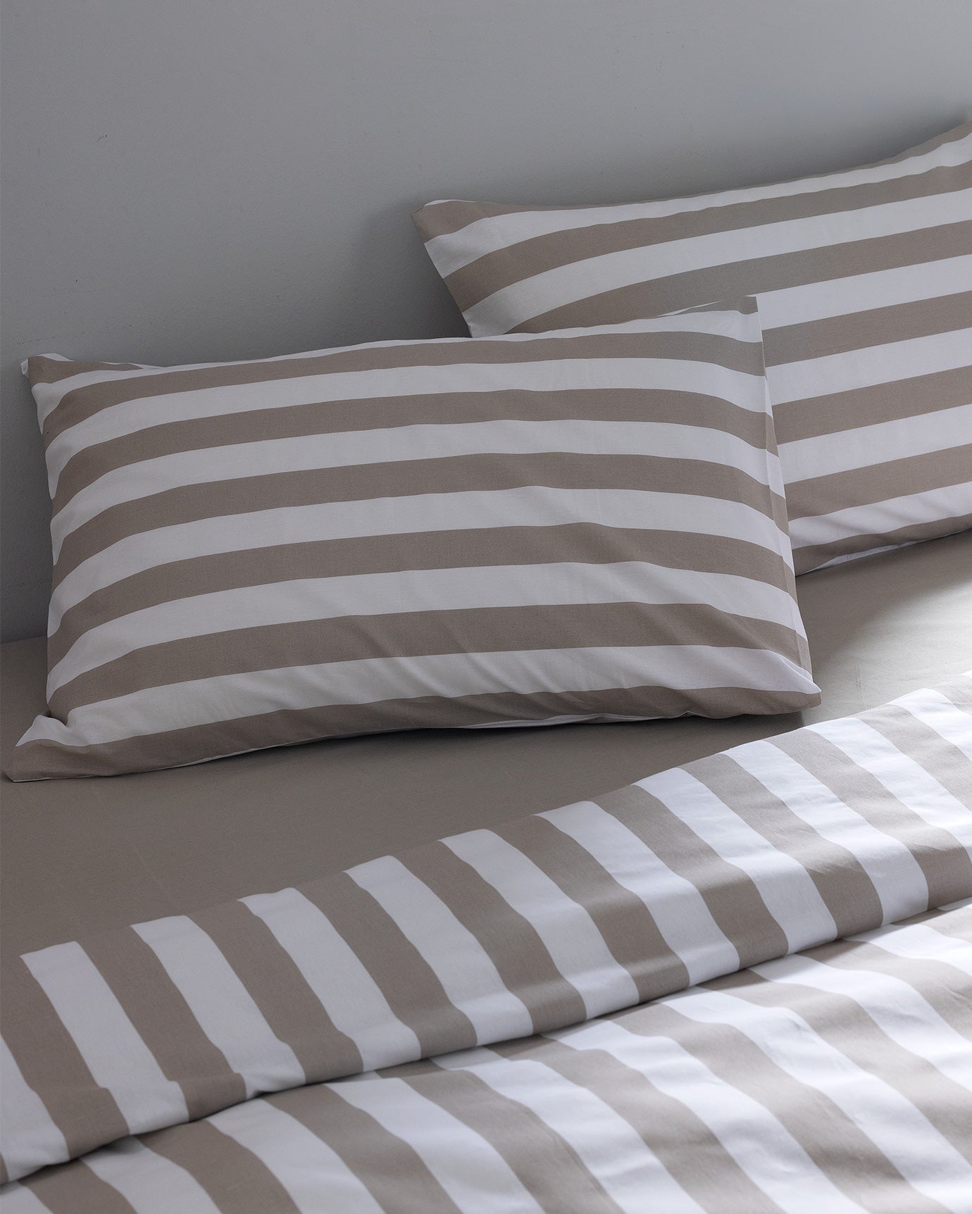 Avignon Printed Double Size Duvet Cover Set - 100% Cotton Ranforce