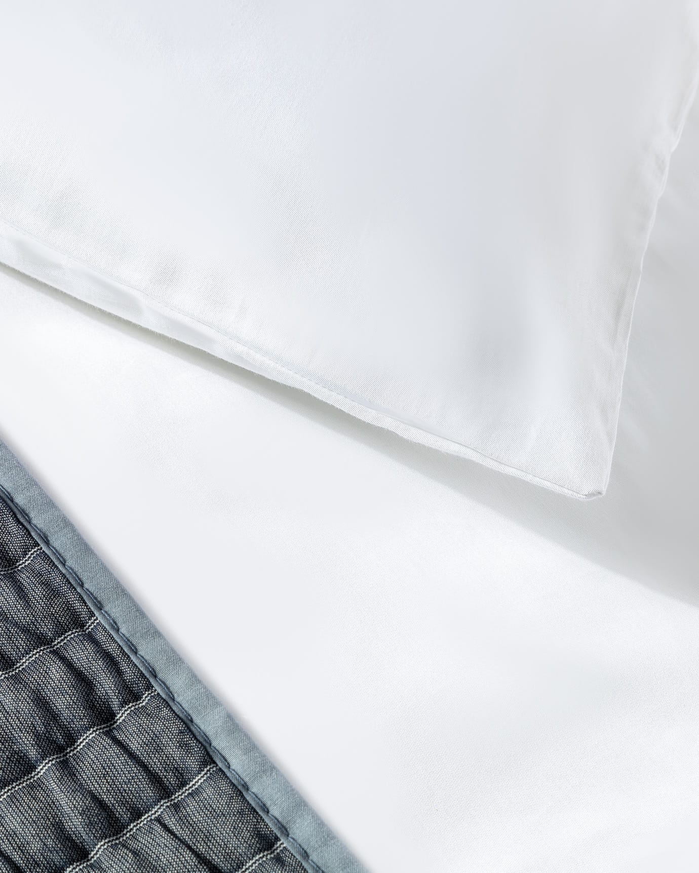 100% Cotton Sateen Double Duvet Cover Set - Elegant Bordered