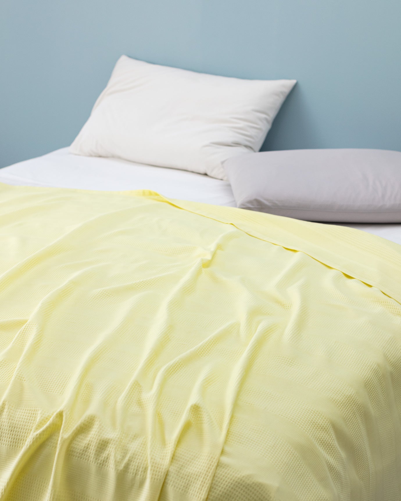 King Size Ecocell Solid Lightweight Bedspread Blanket