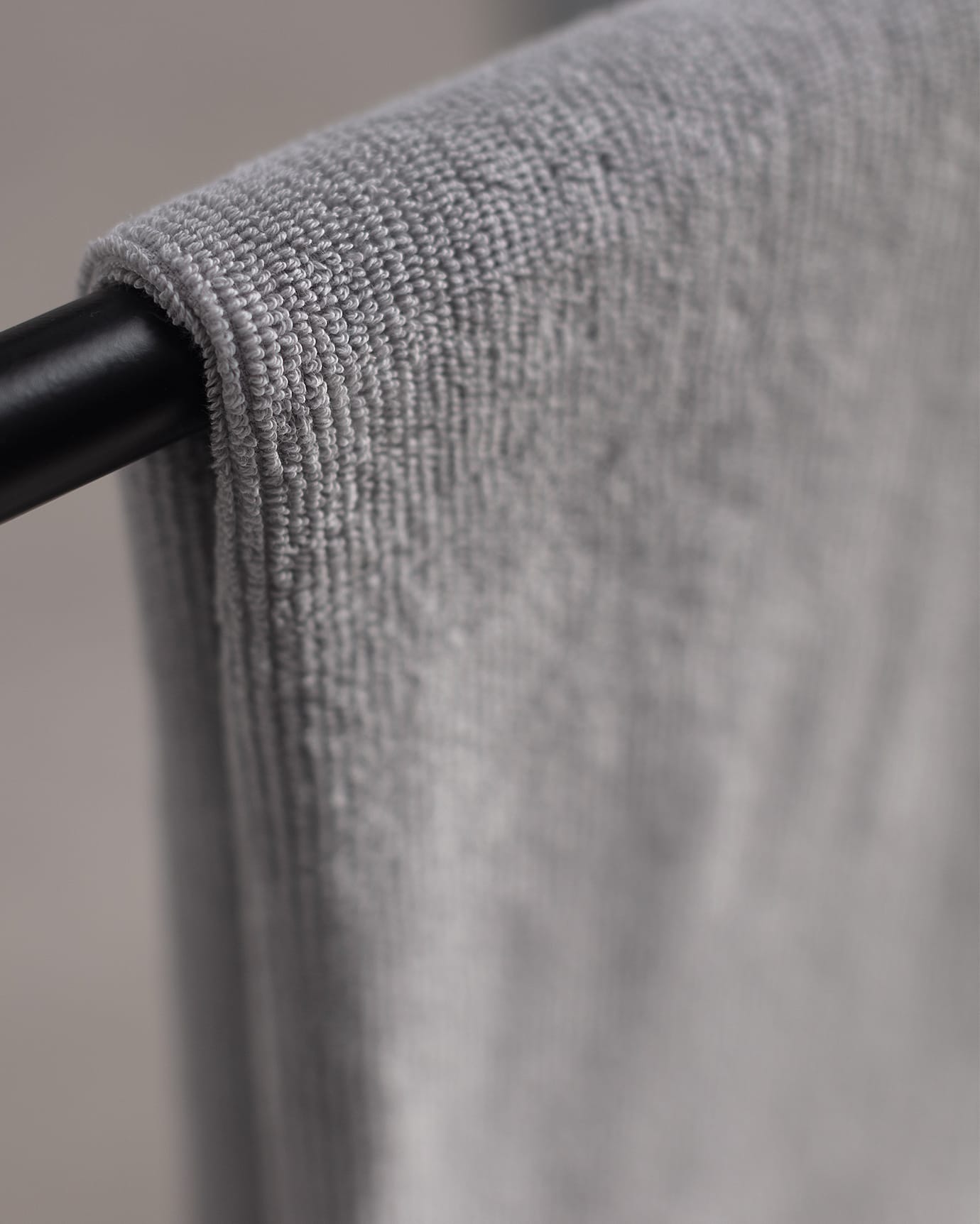 Luxury Striped Bath Towel - Premium Hotel Collection Dobby Weave