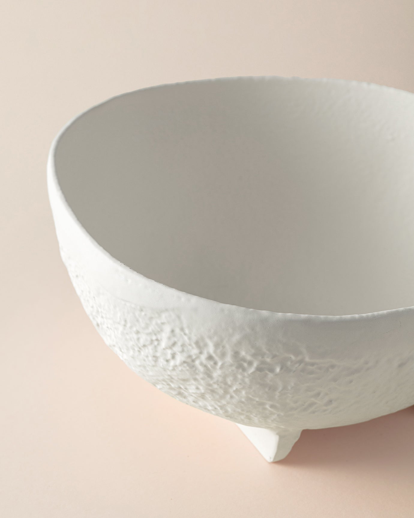 Durable Aluminum Serving Bowl - Clean White Minimalist Style