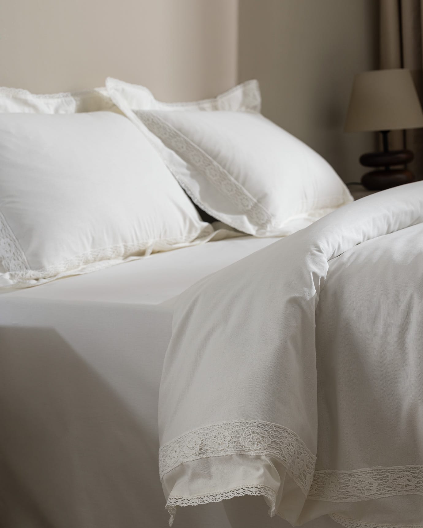 Kaviera Embroidered 100% Cotton Double Size Duvet Cover Bedding Set