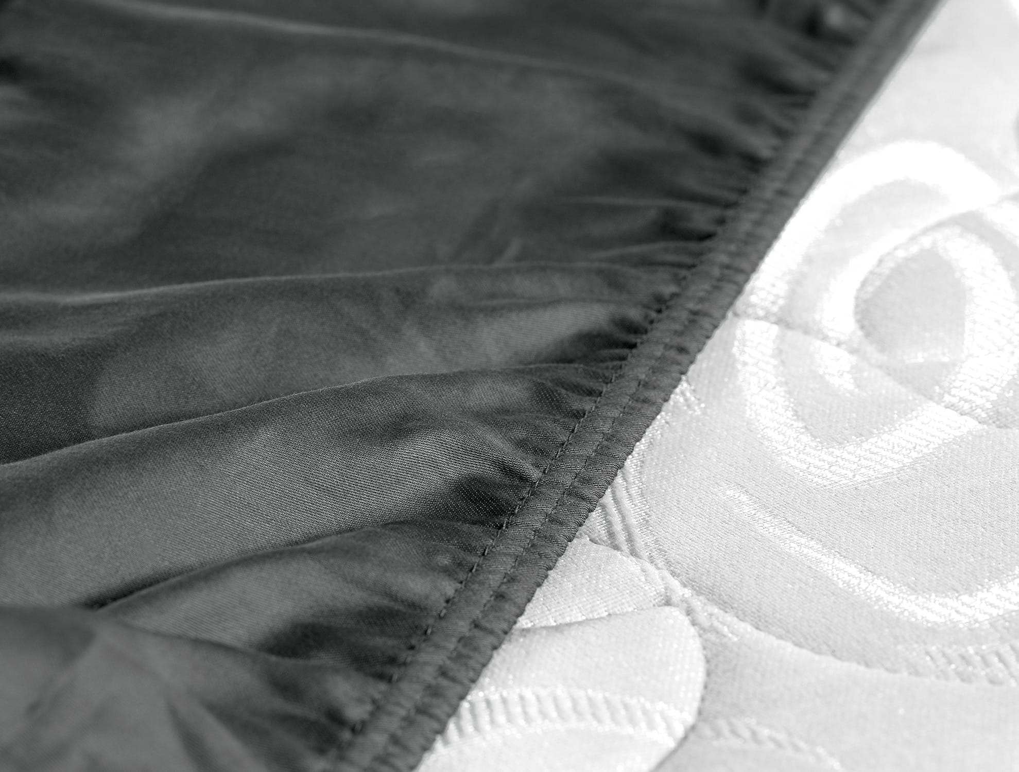 Twin Size 100% Cotton Sateen Fitted Sheet - Soft & Breathable Bedding