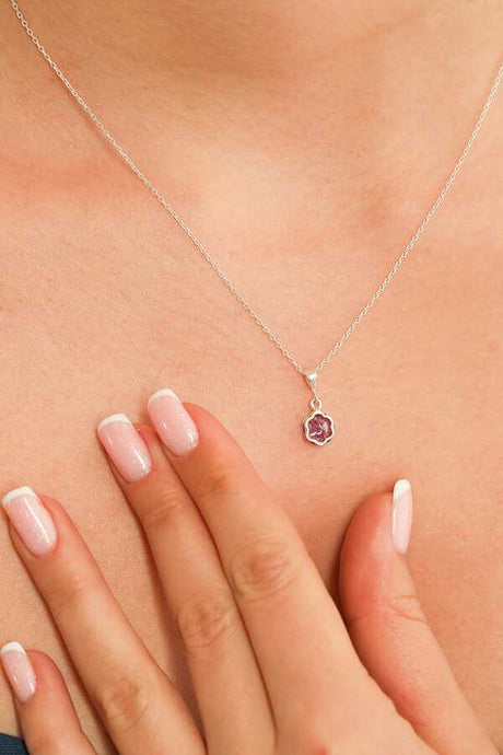 925 Sterling Silver Amethyst Floral Pendant Necklace - Delicate Design