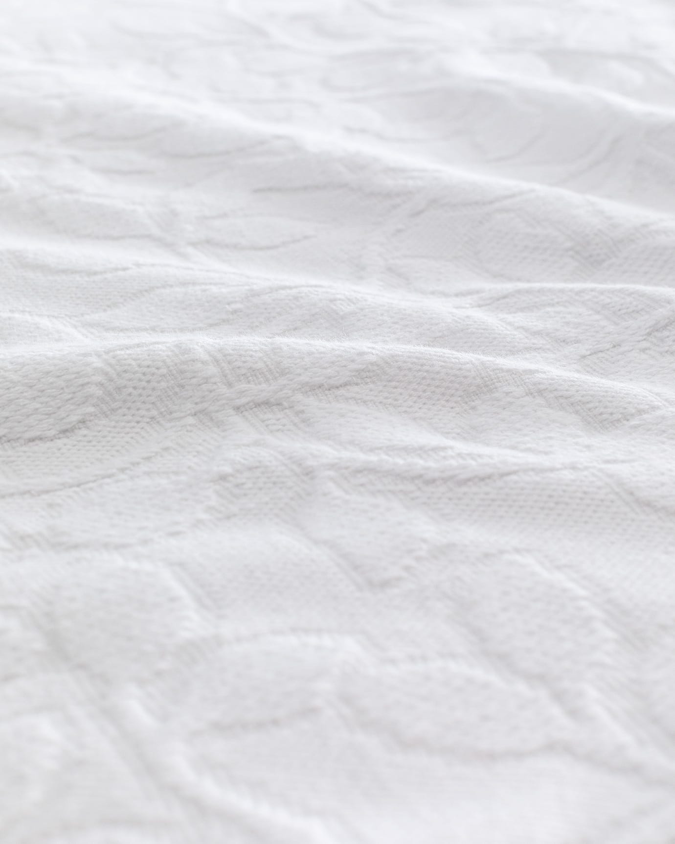 Chantal Twin Size Decorative Bedspread - Elegant Bed Cover