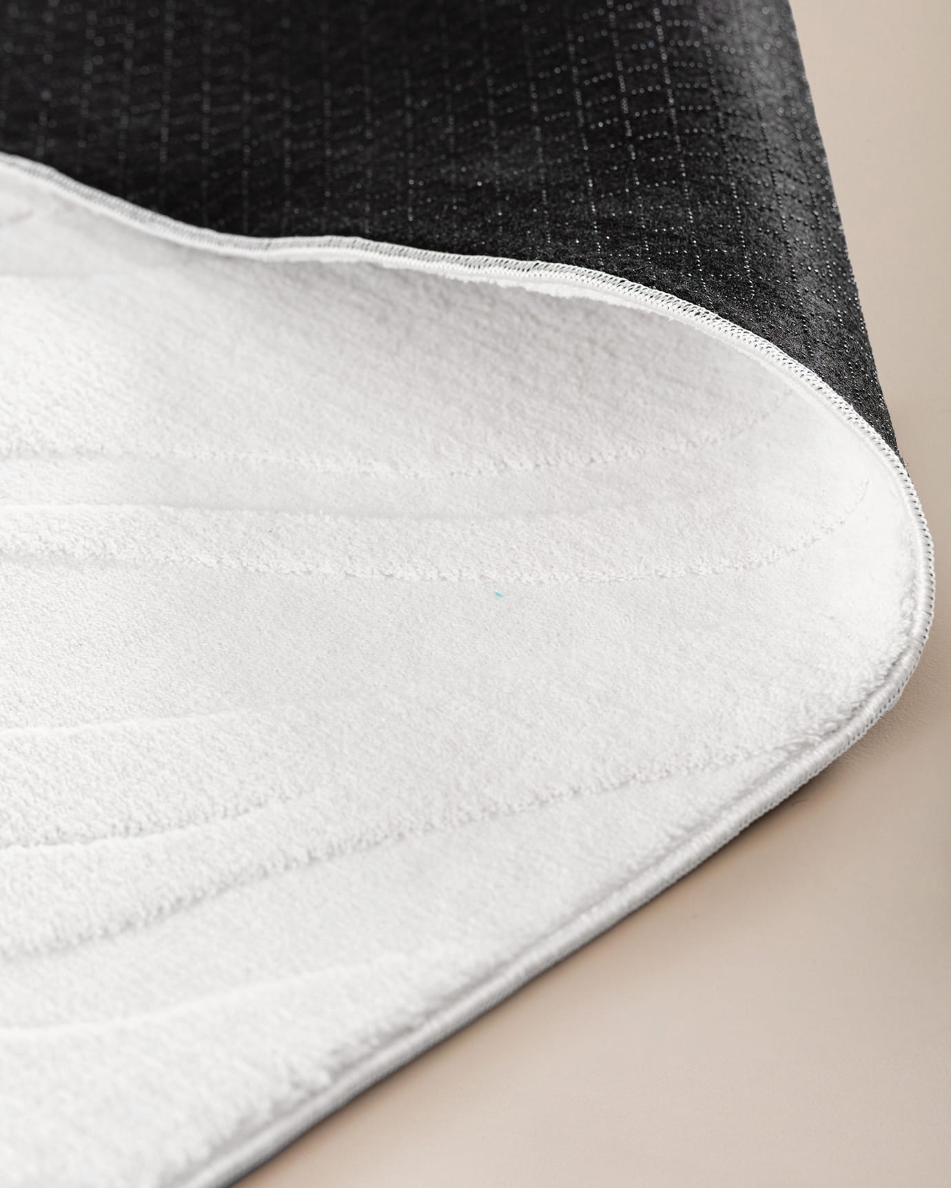 Premium Polyester Area Rug - Soft Textured Raindrop Relief Design