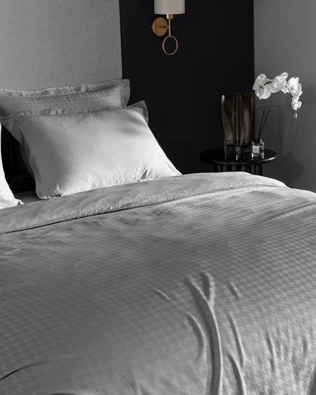 Double Bamboo Sateen Bedding Set - Silky Soft Duvet Cover