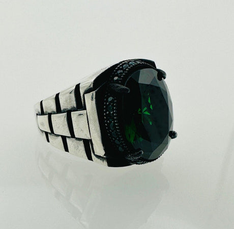 Elegant Emerald Men's Ring