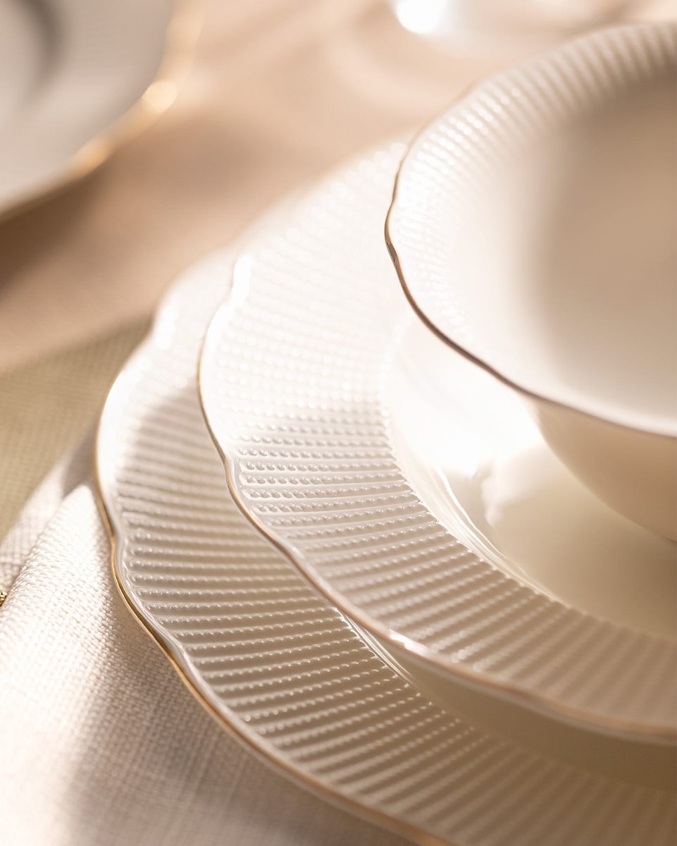 Elegant White & Gold Gilded 24 - Piece Dinnerware Set – Service for 6 - TryAladdin