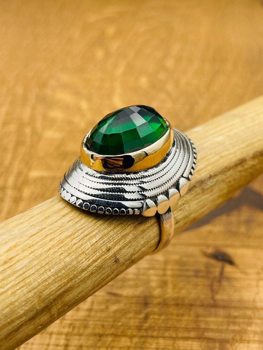 Emerald Silver Ring