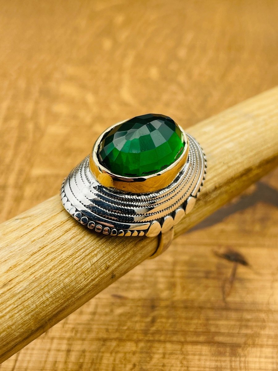 Emerald Silver Ring