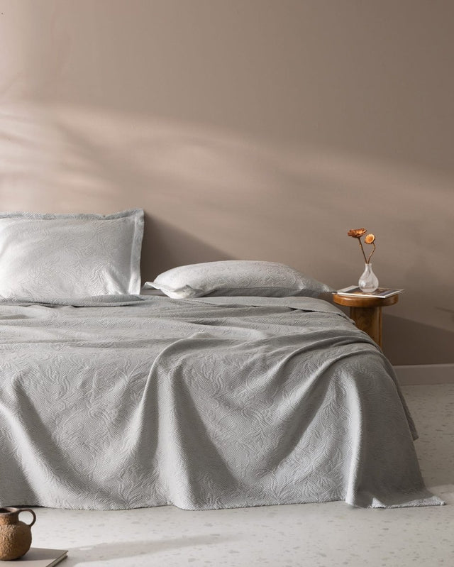 Esther Twin Size Bedspread - Lightweight Decorative Bed Cover - TryAladdin