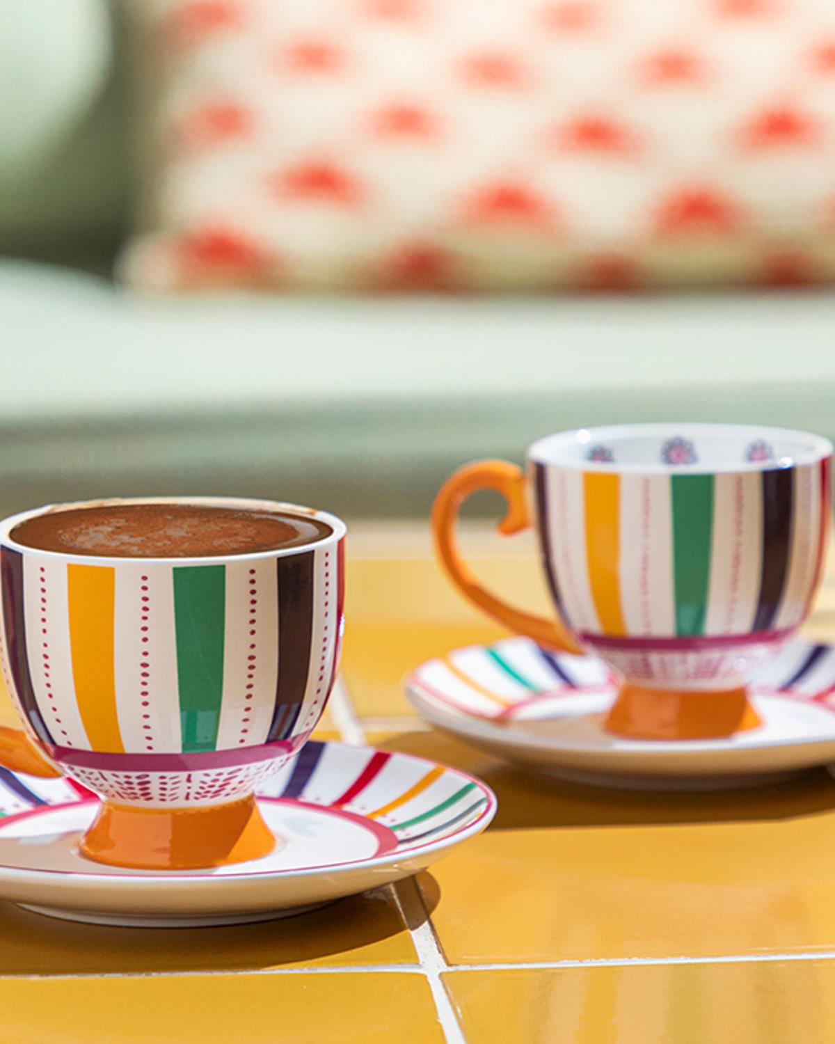 Premium Exotisches Wildes Neues Bone China Kaffeetassen-Set, 4-teilig
