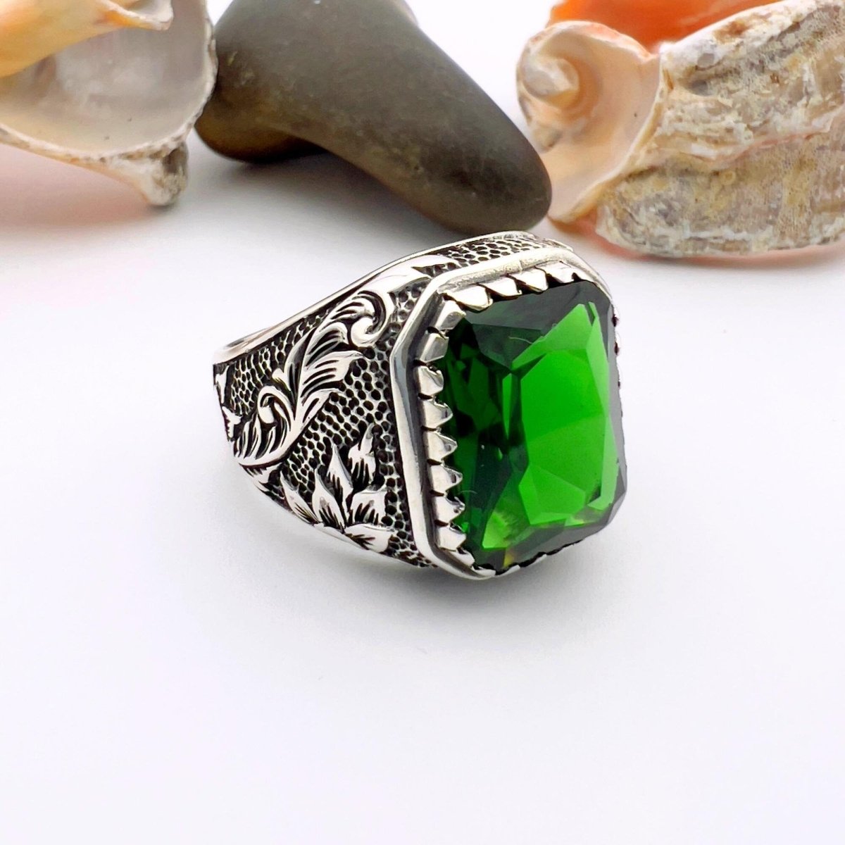 Exquisite Men's Turkish Handmade 925 Sterling Silver Ring - Unique Square Leaf Pattern - TryAladdin