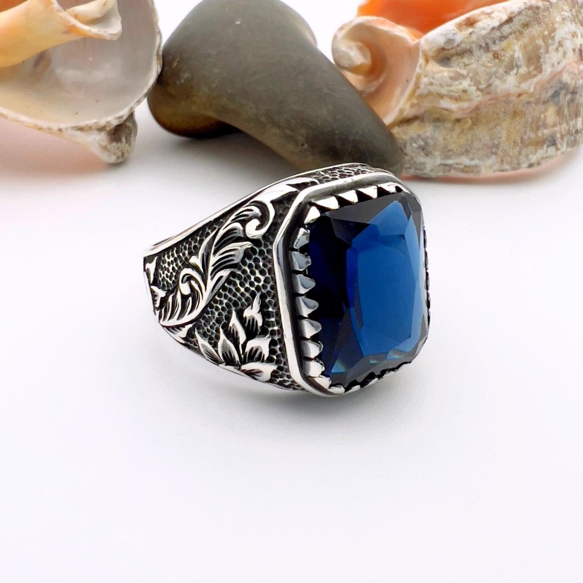 Exquisite Men's Turkish Handmade 925 Sterling Silver Ring - Unique Square Leaf Pattern - TryAladdin