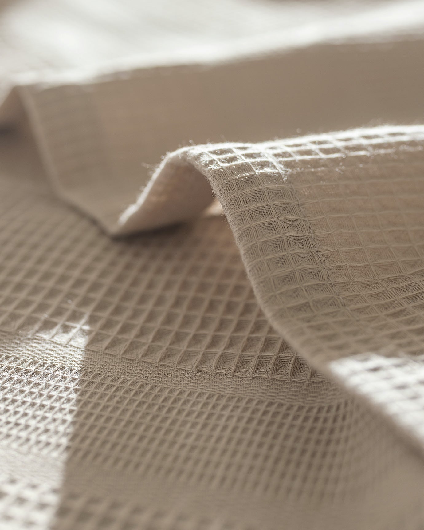 100% Cotton Twin Pique Blanket - Soft & Breathable Lightweight Bedspread