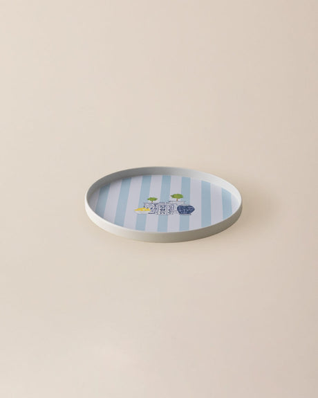 Colorful Plastic Round Serving Tray - Modern & Versatile Design