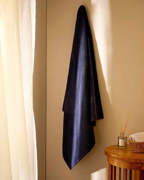 Plush Absorbent Cotton Bath Towel, Soft & Quick Dry