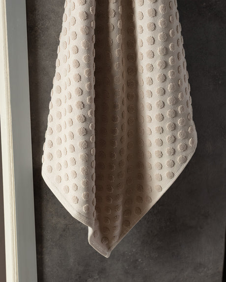 Premium 100% Cotton Bath Towel - Ultra Soft & Highly Absorbent