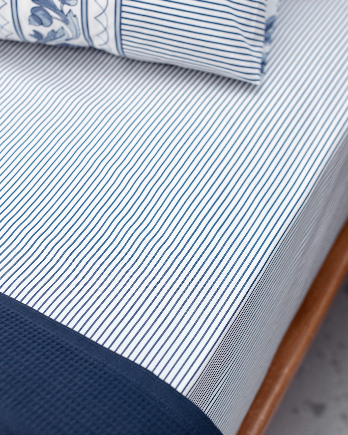 Twin Size Cotton Pique Bedding Set - Soft, Breathable & Lightweight