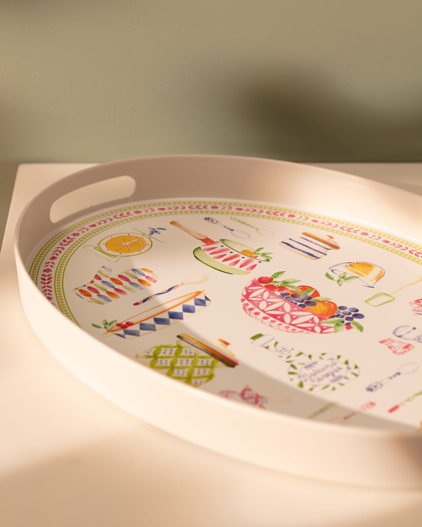 Plastic Oval Serving Tray - Vibrant Kitchen Style