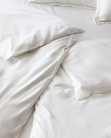 Lilas Design Luxury Satin Embroidered Bedding Set