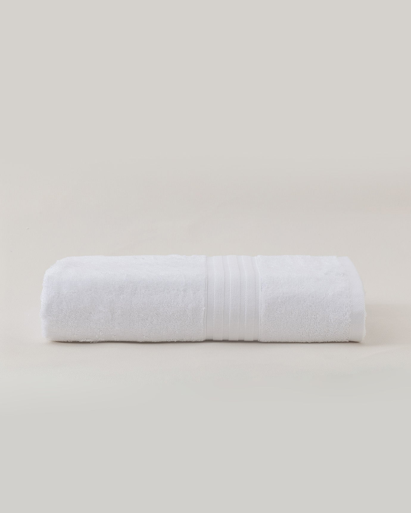 Cotton Tencel Blend Bath Towel - Luxurious Softness & Botanical Comfort