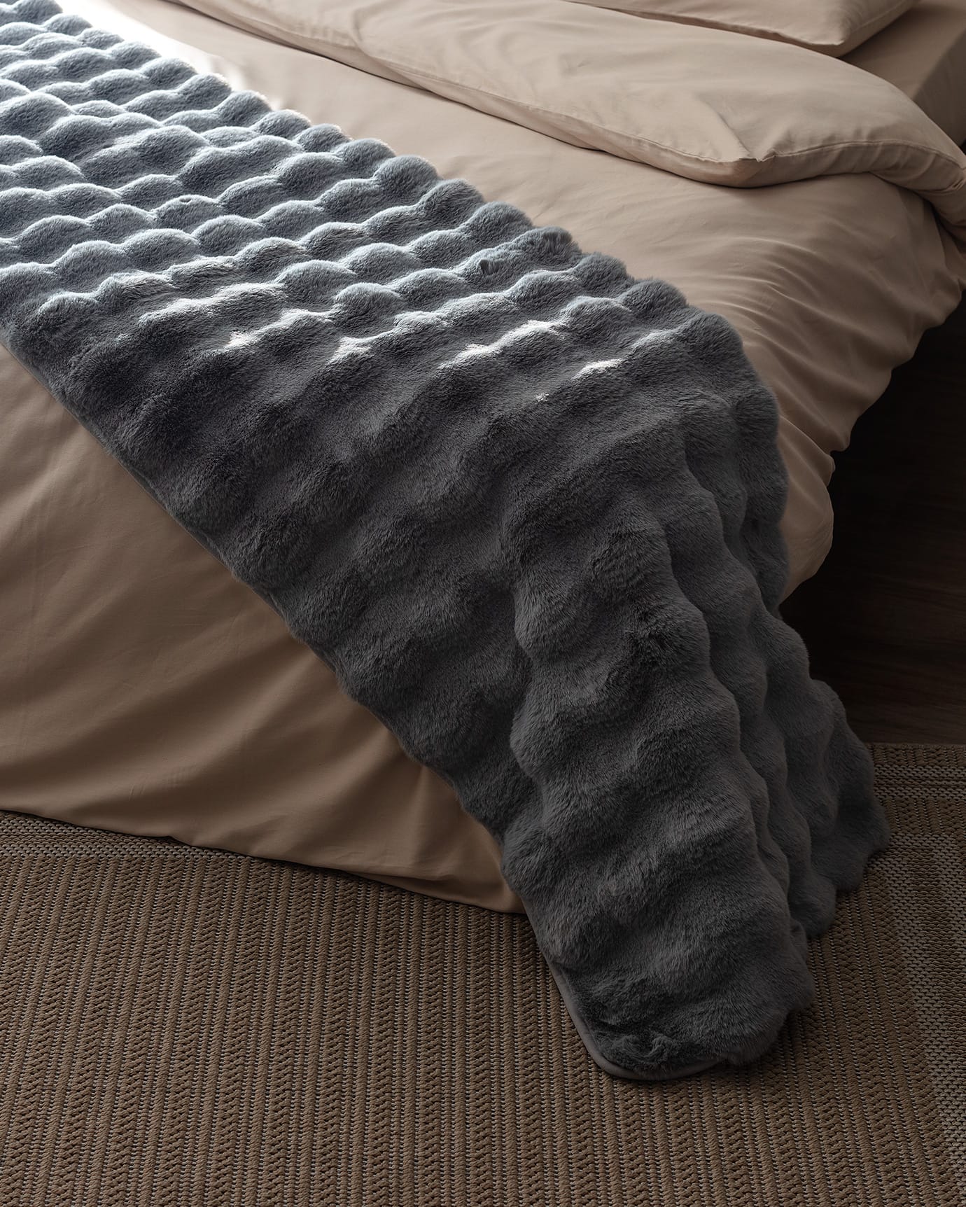 Polyester Bed Runner - Modern Solid Design