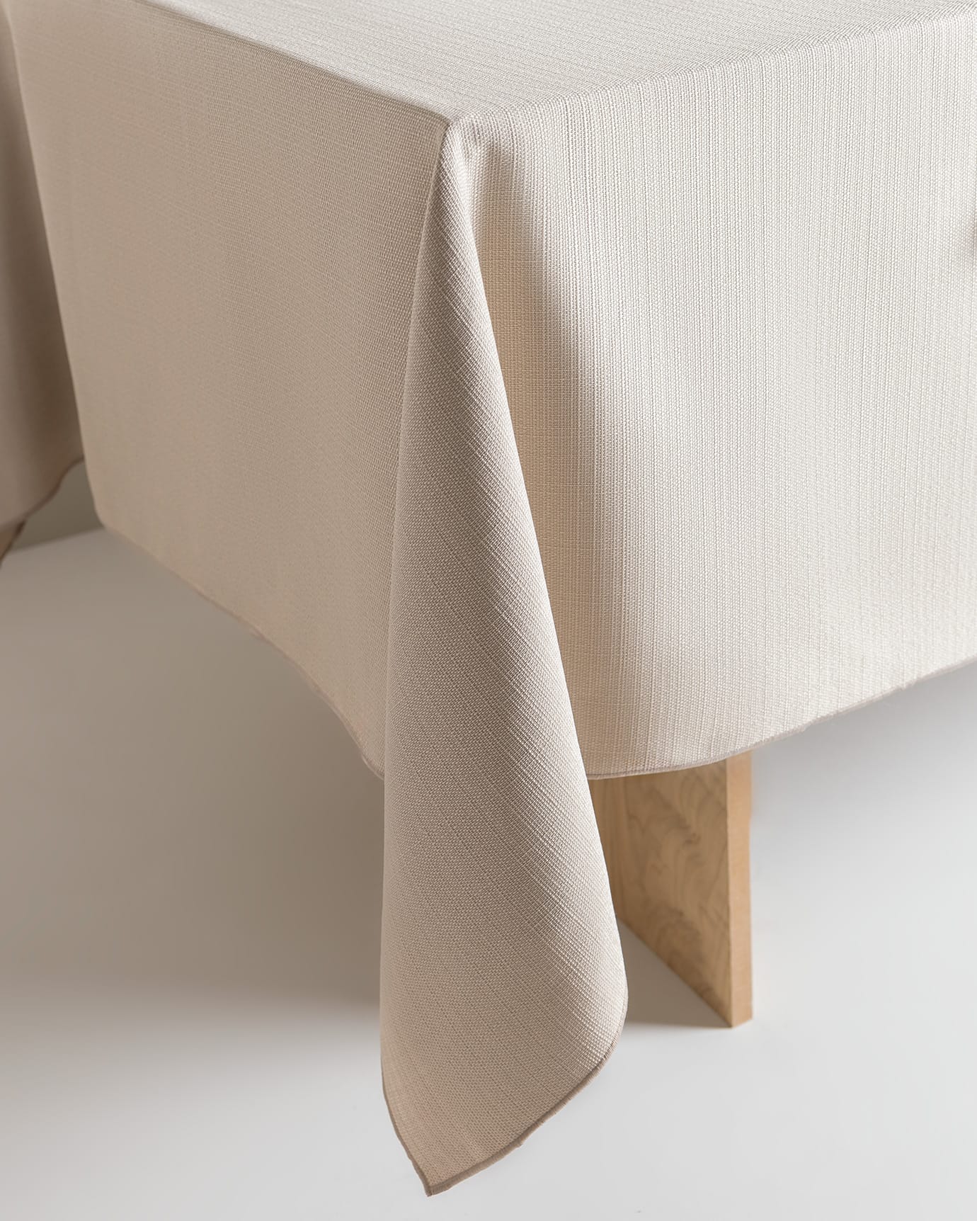 Nostang Pattern Tablecloth - Elegant Dining Room Linen Decor
