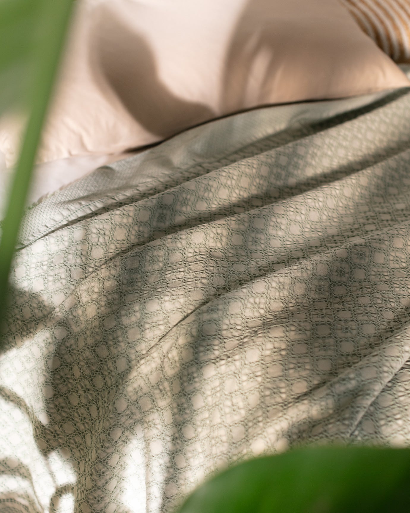 100% Cotton Single Bedspread - Breathable Comfort