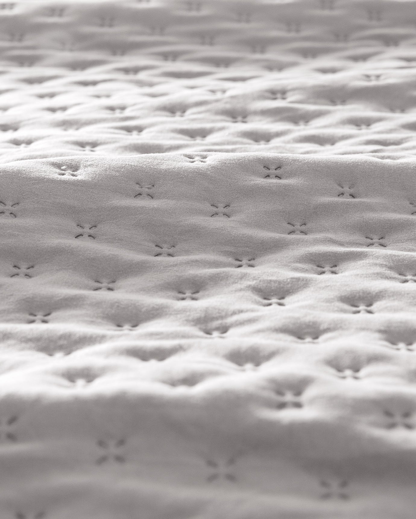 Double Bedspread - Elegant Bed Cover for Bedroom Decor