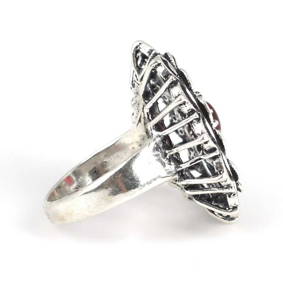 925 Sterling Silver Filigree Ring with Vibrant Ruby-Red Stone