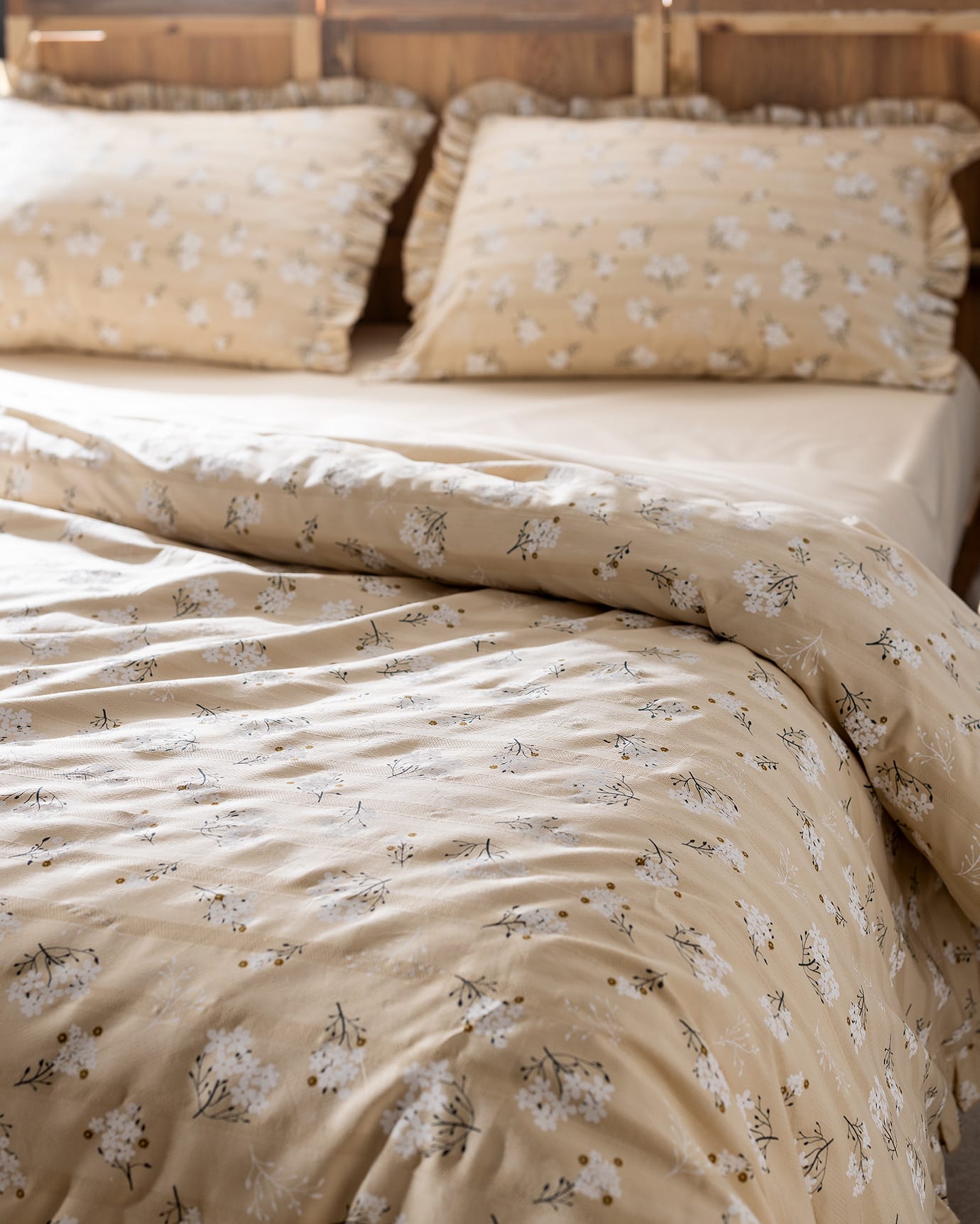 King Size 100% Cotton Ruffled Duvet Cover Set