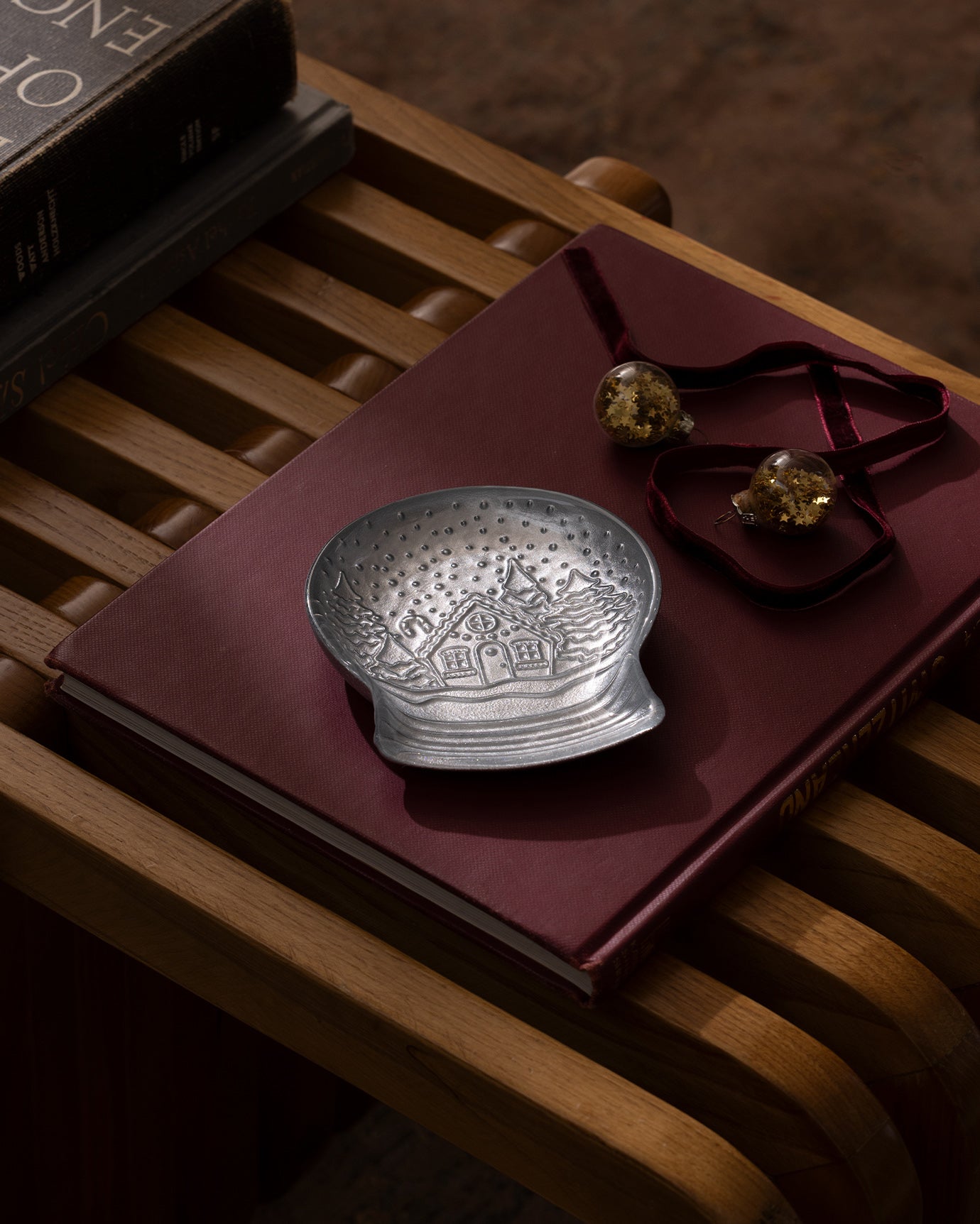Silver Snow Globe Decorative Plate for Elegant Home Decor