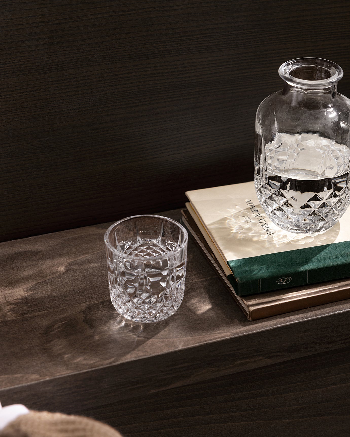 High-Quality Clear Glass Bedside Carafe - Elegant Audrey Design
