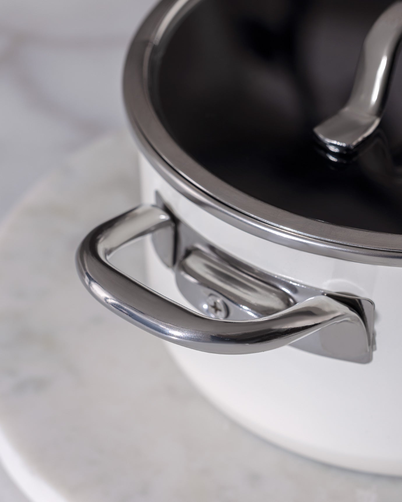 Titanium Enamel Deep Cooking Pot, 18 cm, White