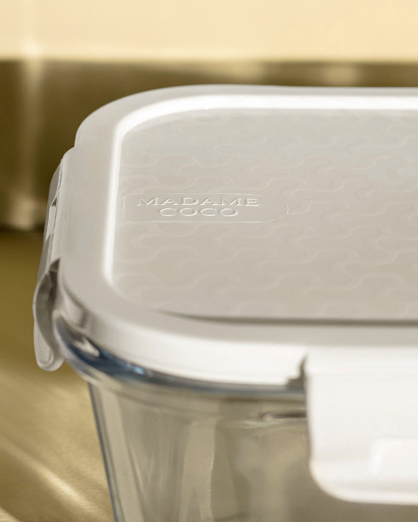 Rectangular Borosilicate Glass Food Container with Ecru Lid - 1500 ml
