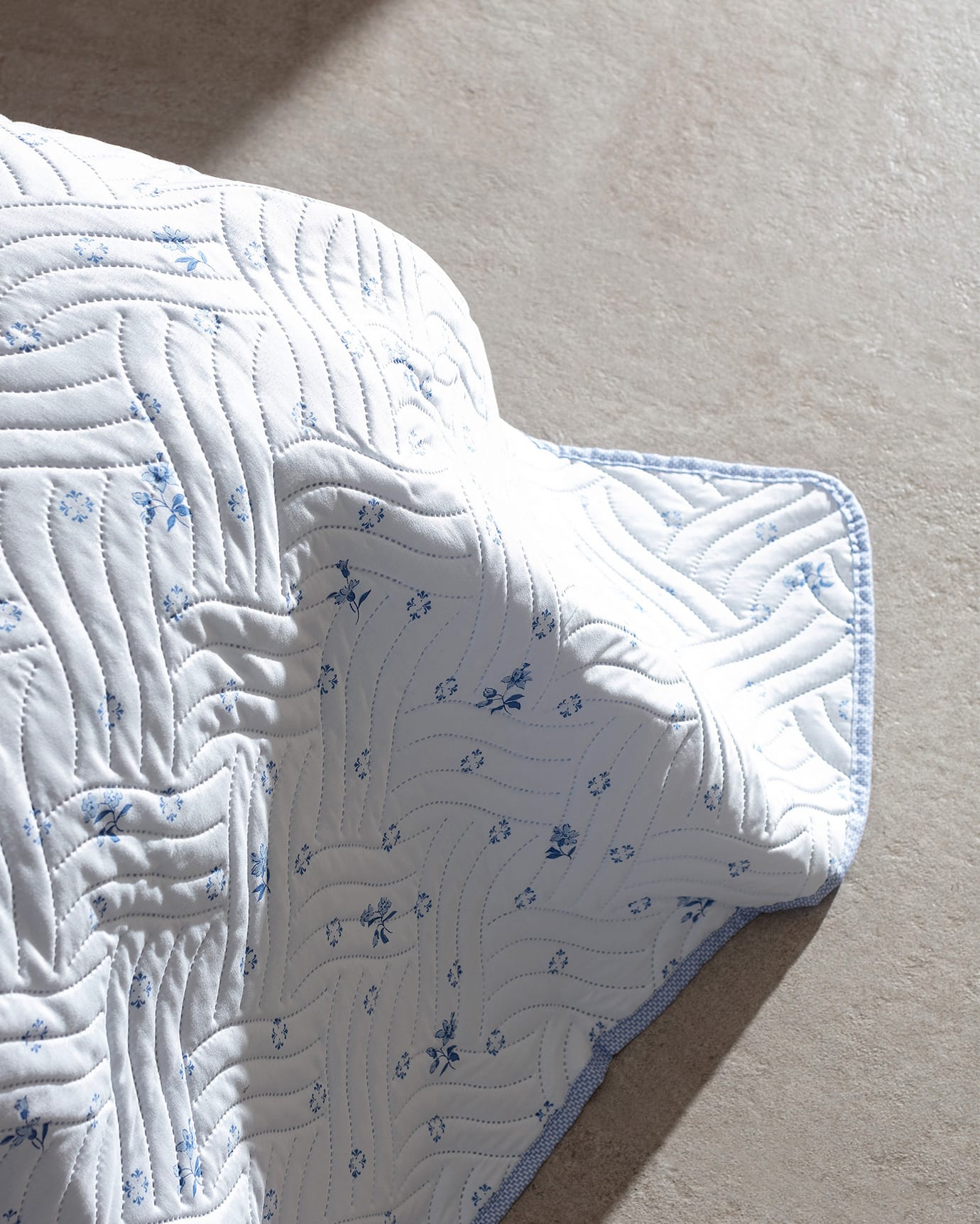 Luxury King Size Patterned Bedspread