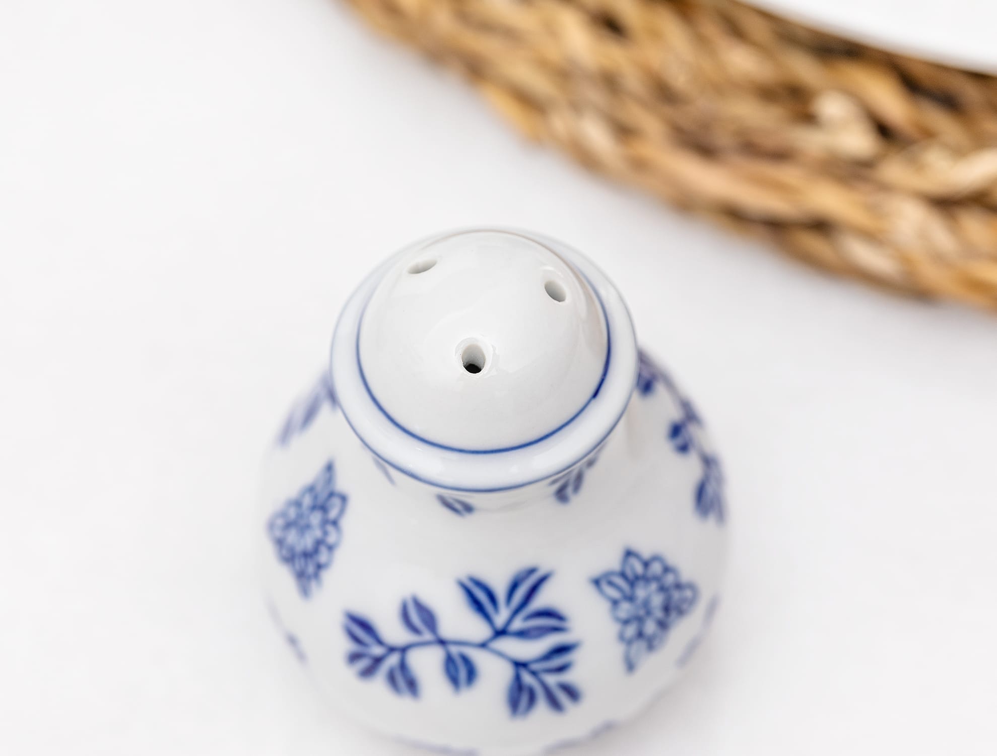 Porcelain Salt Shaker - Refined Allotropie Tableware