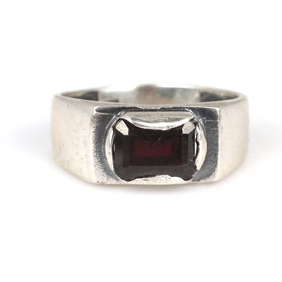 925 Sterling Silver Men's Ring - Rectangular Garnet Gemstone