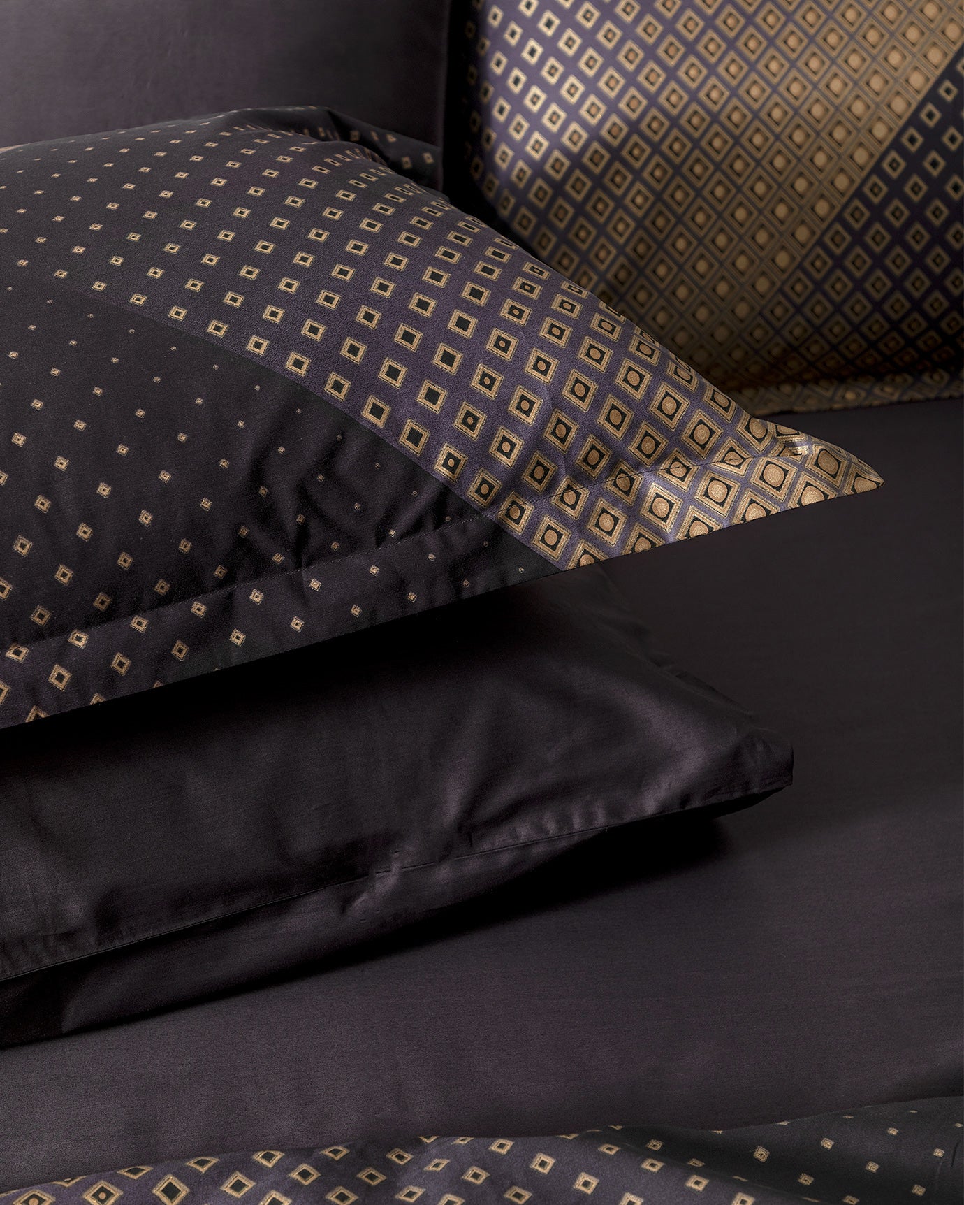 100% Cotton Sateen Double Duvet Cover Set - Aleon Printed