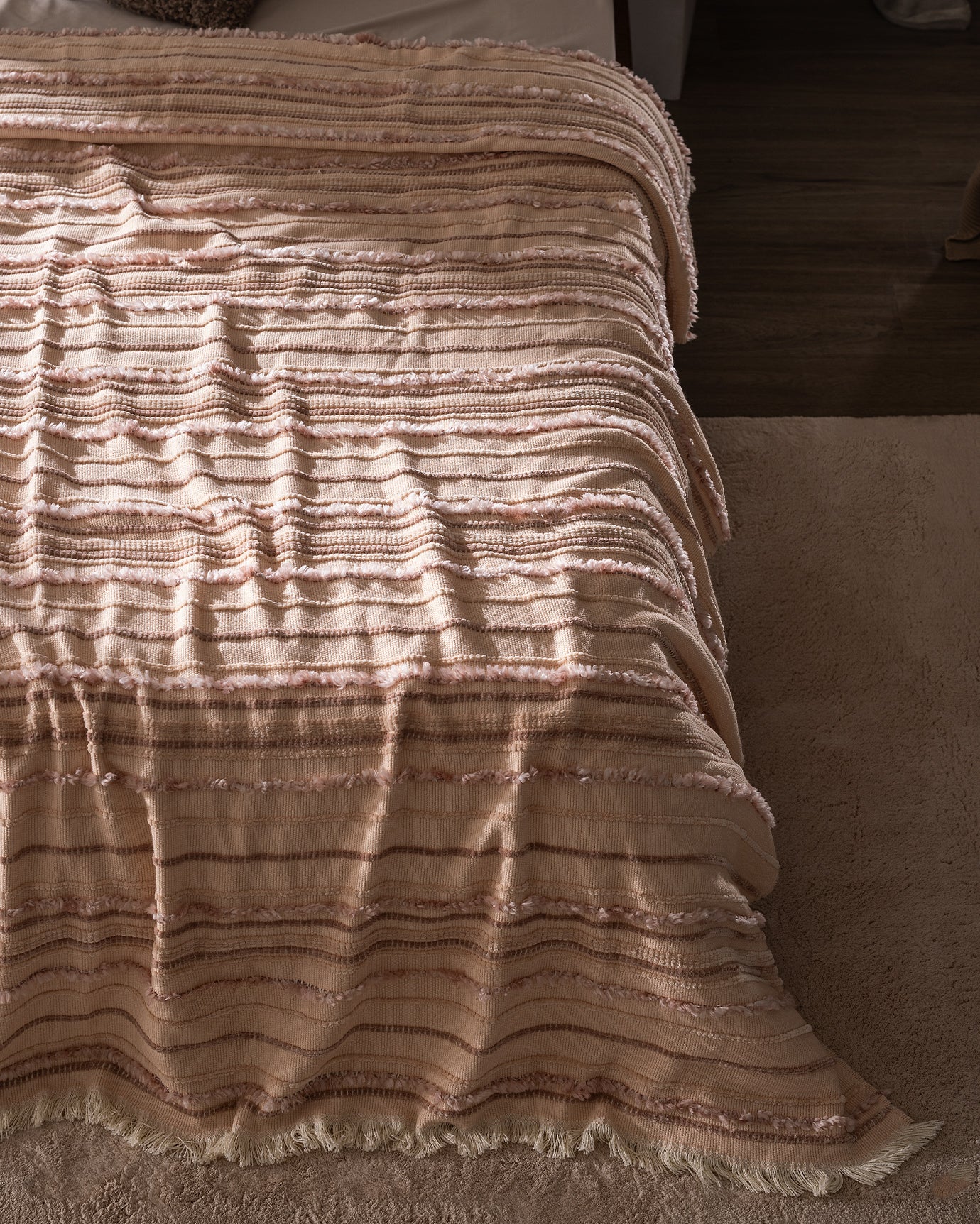 Acrylic-Polyester Double Bedspread - Montjalin Blush Hue