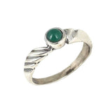 Elegant 925 Sterling Silver Green Stone Ring