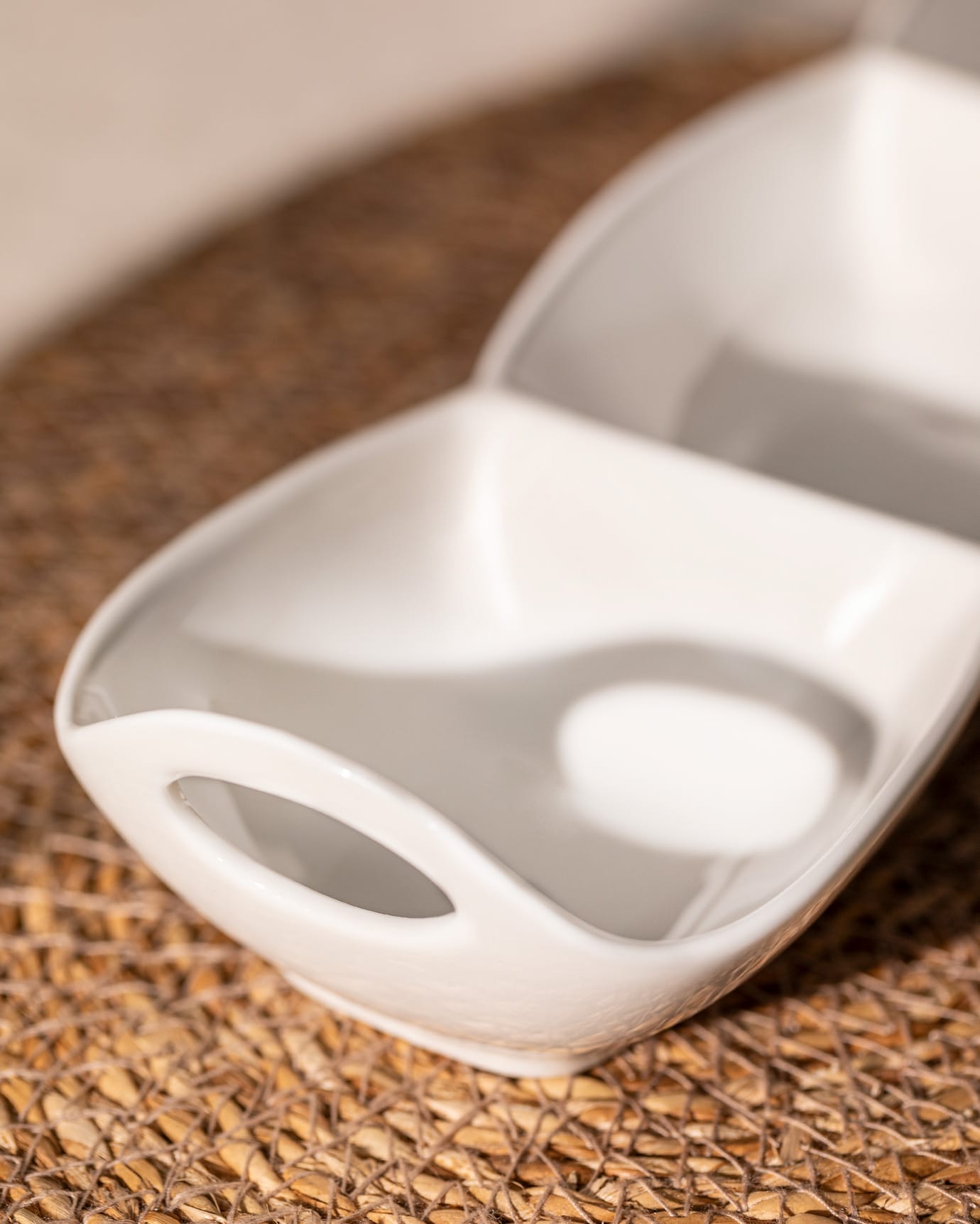 New Bone China 4-Compartment Serving Plate - Elegant Petit Concept