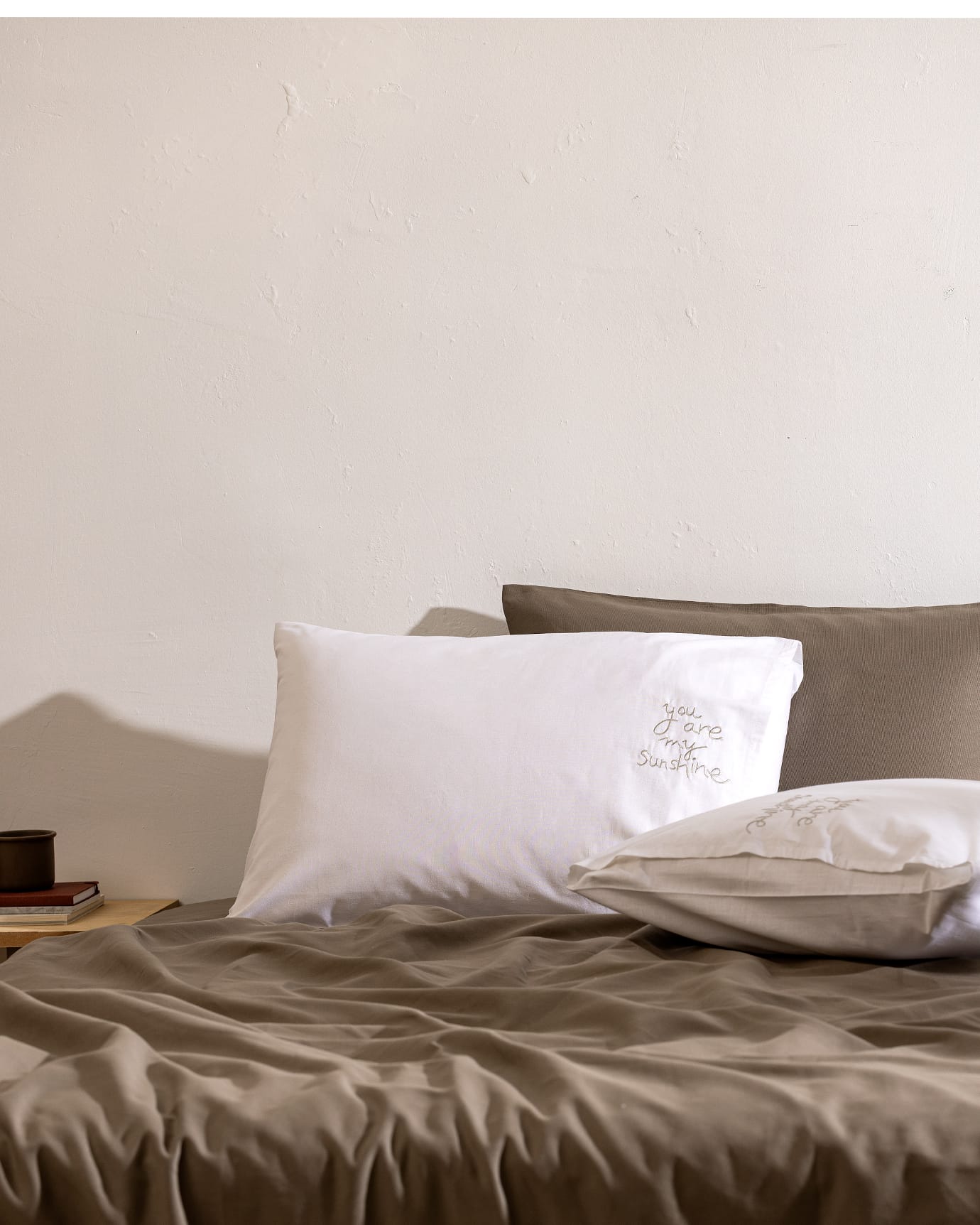Embroidered 100% Cotton Pillowcase Set - White & Grey, 2-Pack