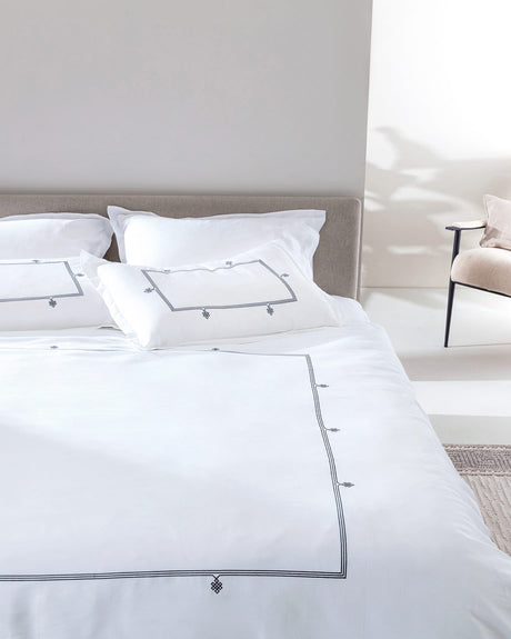 100% Cotton Sateen King Duvet Cover Set - Embroidered Lilas Design