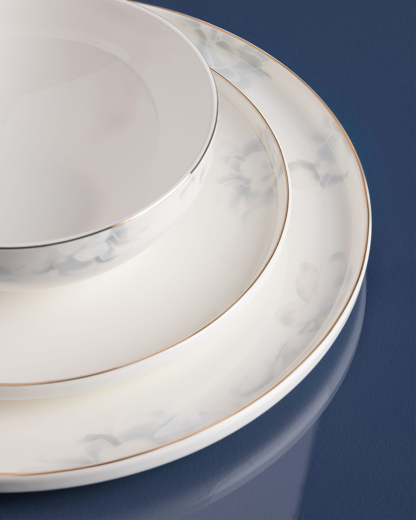 Fine Bone Porcelain 6-Person Dinner Set - White & Light Blue