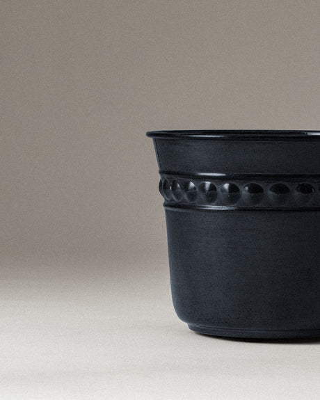 Metal Flower Pot - Modern Indoor & Outdoor Planter