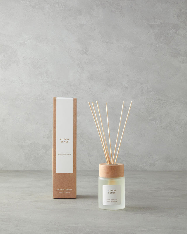 Premium-Floral-Reed-Diffuser-Home-Fragrance-Kit