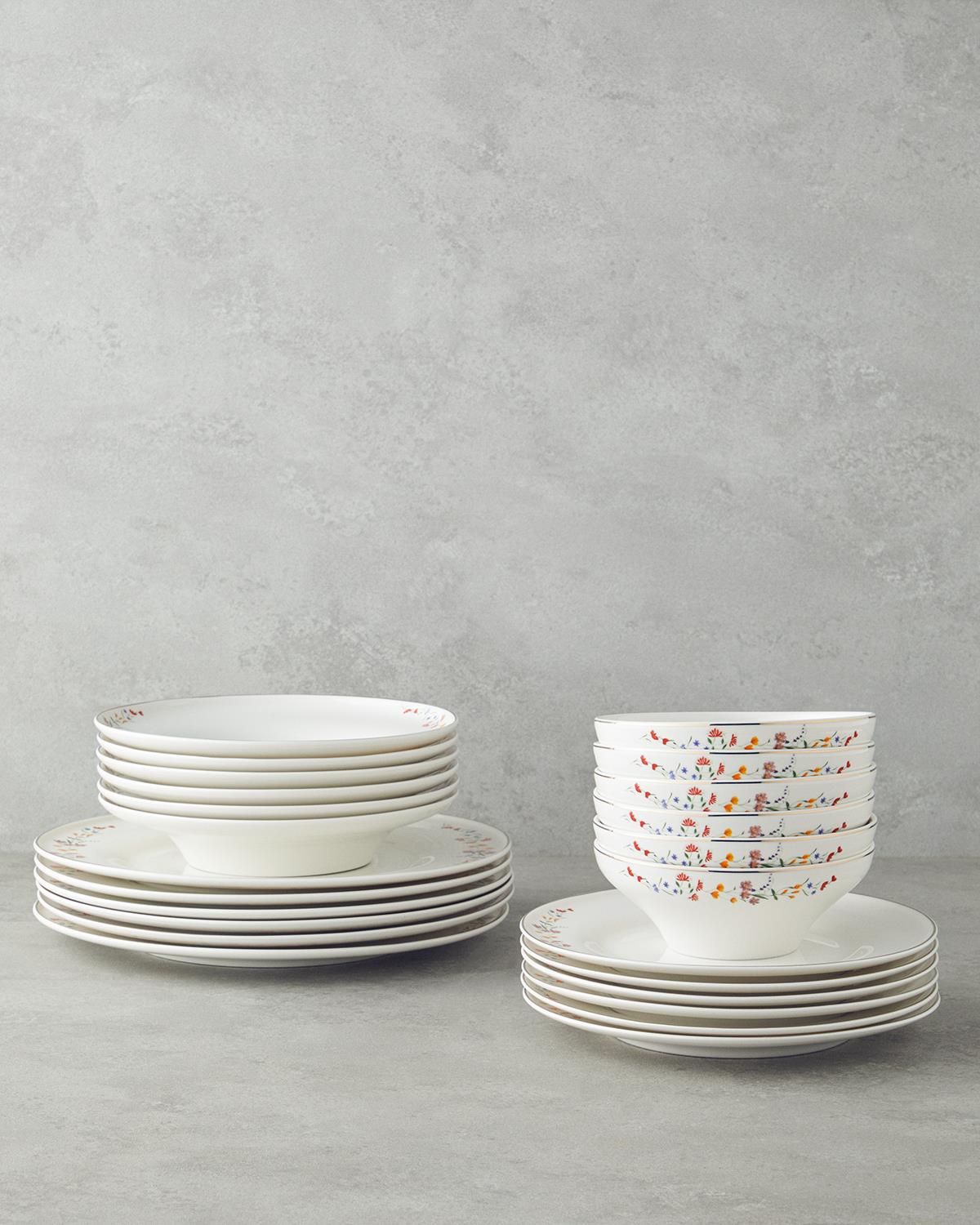 Premium Bone Porcelain Dinnerware Set   24 Piece Floral Design   6 Person Service